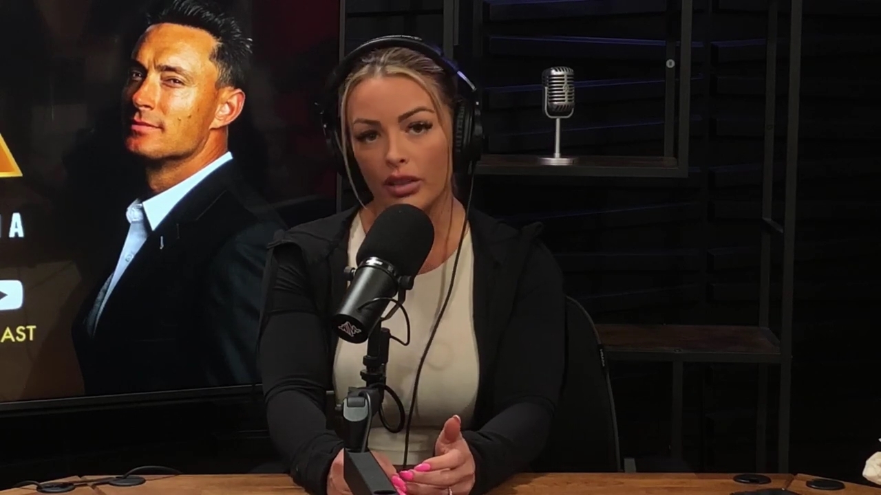 x2mate_com-Ep_15_-_Power_Alphas_Podcast__Chris_Van_Vliet___Mandy_Rose__mp40832.jpg