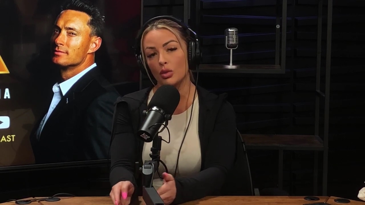 x2mate_com-Ep_15_-_Power_Alphas_Podcast__Chris_Van_Vliet___Mandy_Rose__mp40833.jpg
