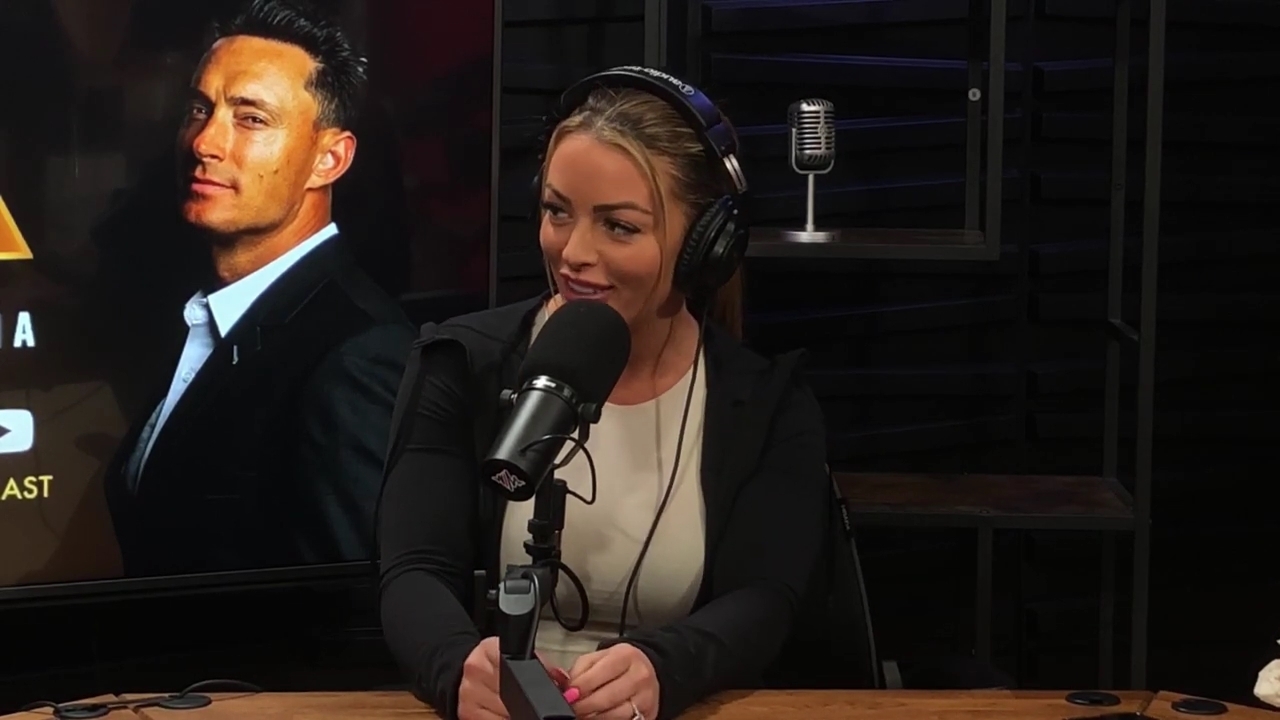 x2mate_com-Ep_15_-_Power_Alphas_Podcast__Chris_Van_Vliet___Mandy_Rose__mp40843.jpg