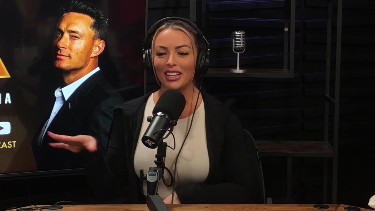 x2mate_com-Ep_15_-_Power_Alphas_Podcast__Chris_Van_Vliet___Mandy_Rose__mp40856.jpg