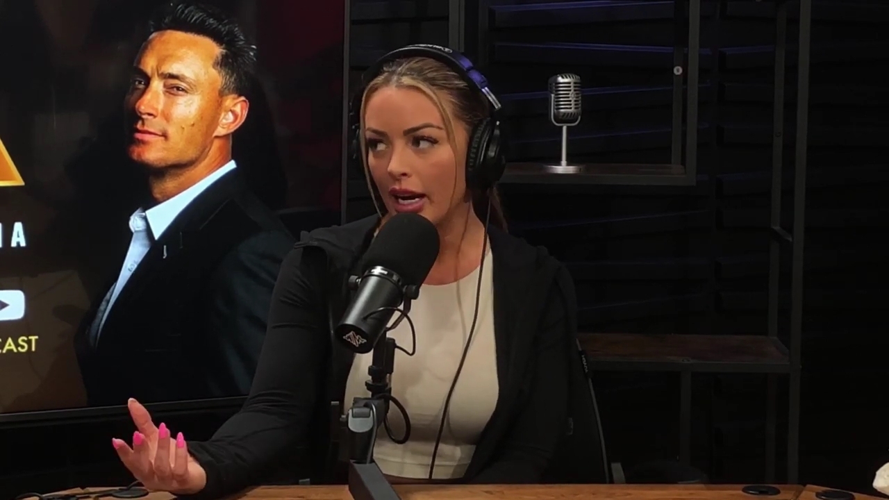 x2mate_com-Ep_15_-_Power_Alphas_Podcast__Chris_Van_Vliet___Mandy_Rose__mp40874.jpg