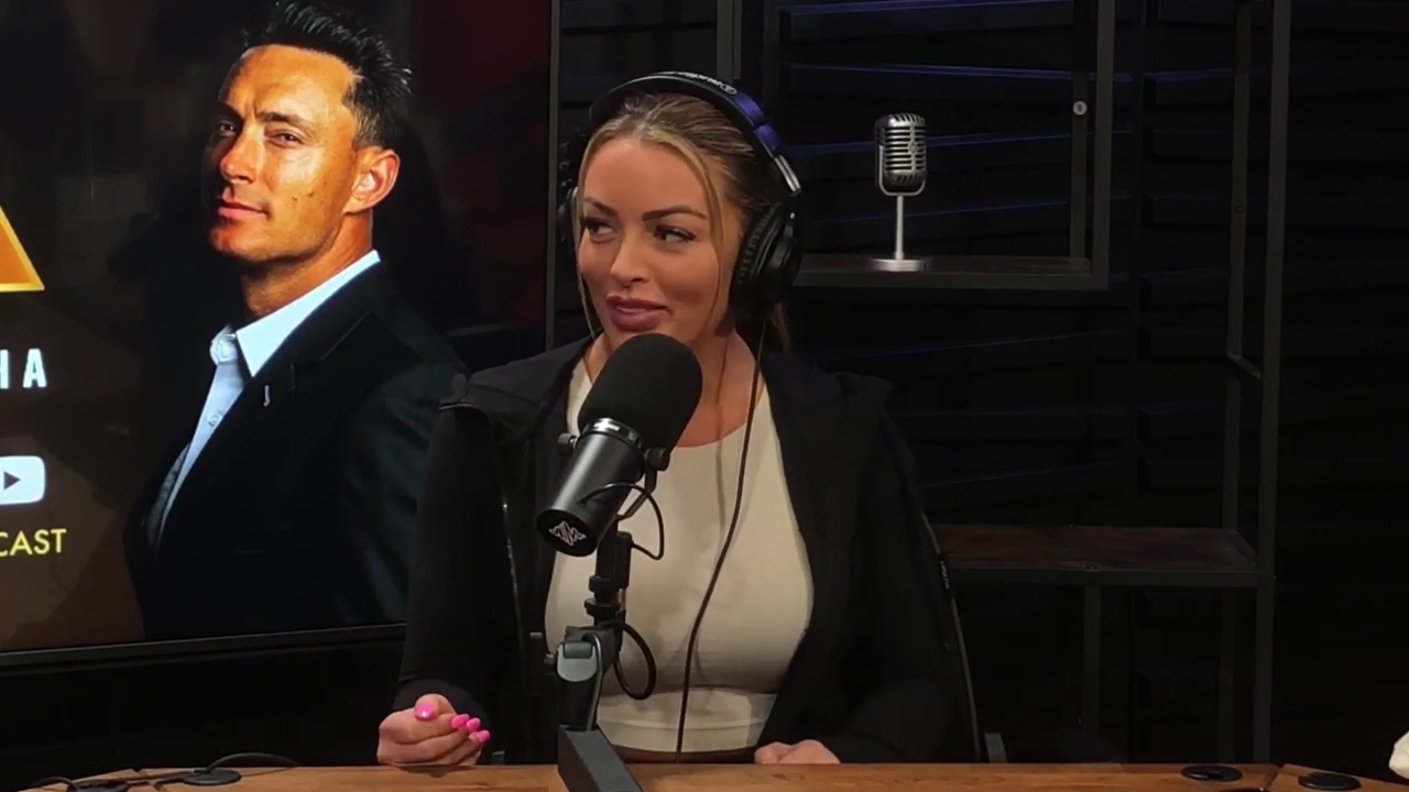 x2mate_com-Ep_15_-_Power_Alphas_Podcast__Chris_Van_Vliet___Mandy_Rose__mp40885.jpg
