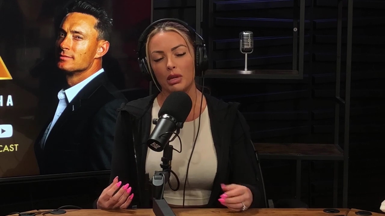 x2mate_com-Ep_15_-_Power_Alphas_Podcast__Chris_Van_Vliet___Mandy_Rose__mp40891.jpg