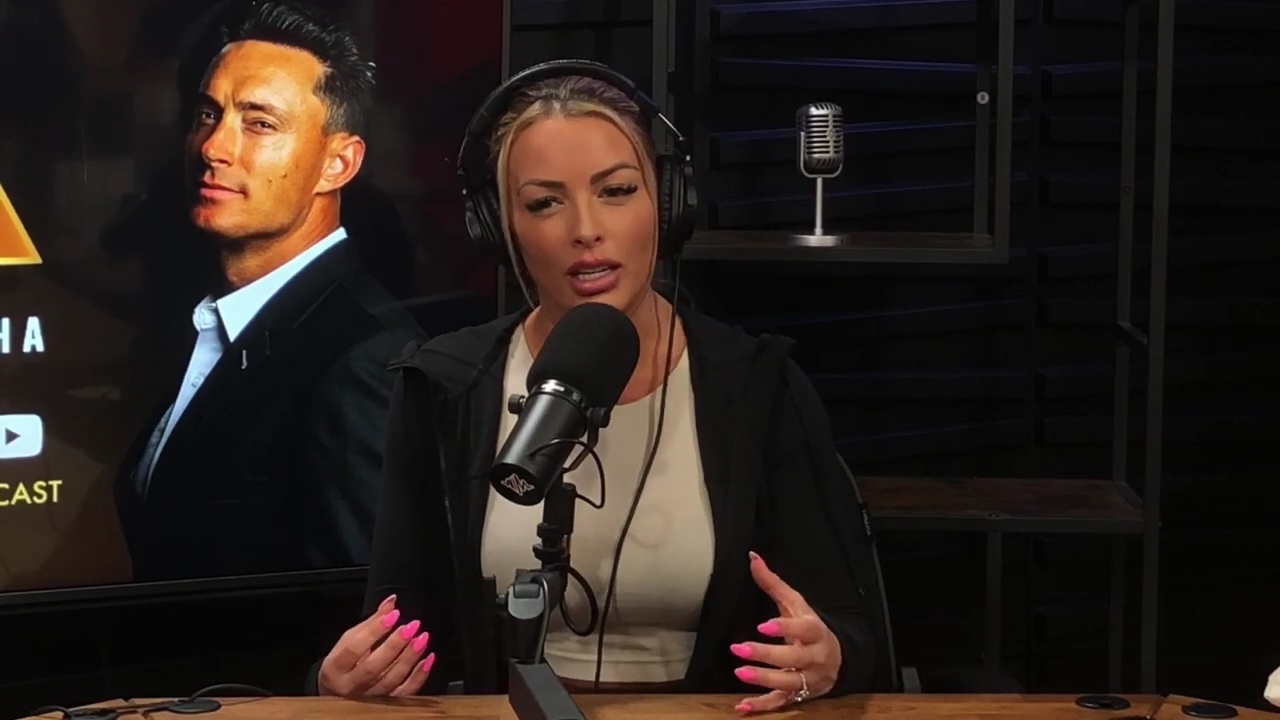 x2mate_com-Ep_15_-_Power_Alphas_Podcast__Chris_Van_Vliet___Mandy_Rose__mp40892.jpg