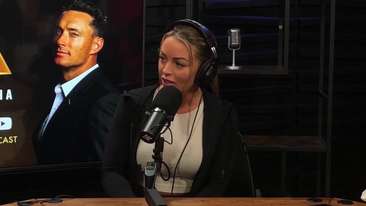 x2mate_com-Ep_15_-_Power_Alphas_Podcast__Chris_Van_Vliet___Mandy_Rose__mp40908.jpg