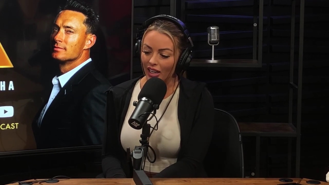 x2mate_com-Ep_15_-_Power_Alphas_Podcast__Chris_Van_Vliet___Mandy_Rose__mp41039.jpg