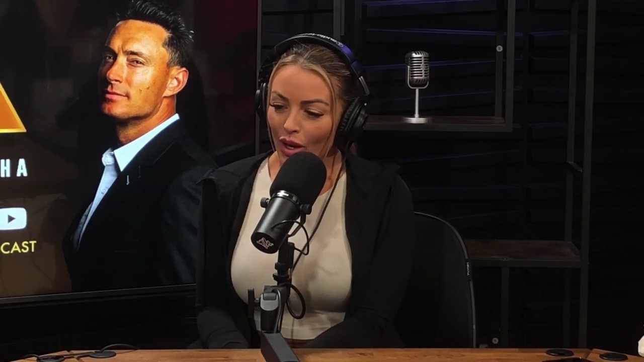 x2mate_com-Ep_15_-_Power_Alphas_Podcast__Chris_Van_Vliet___Mandy_Rose__mp41040.jpg