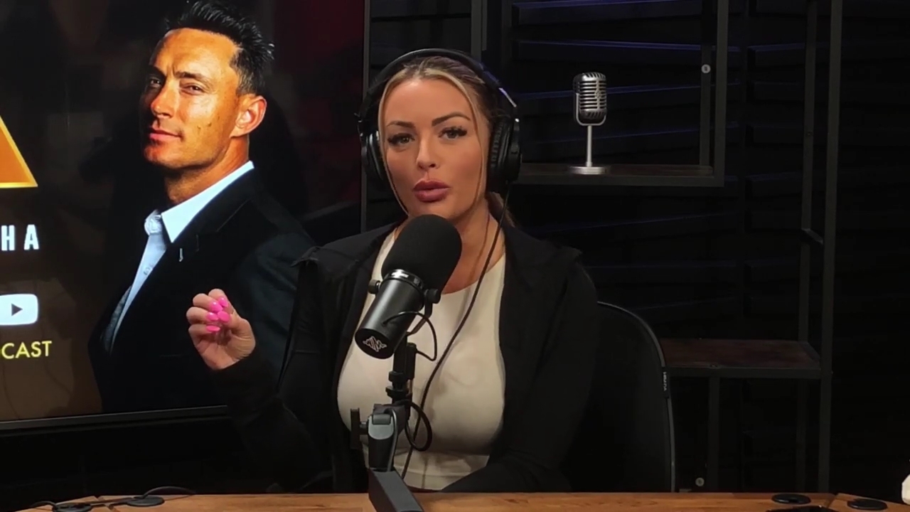 x2mate_com-Ep_15_-_Power_Alphas_Podcast__Chris_Van_Vliet___Mandy_Rose__mp41044.jpg