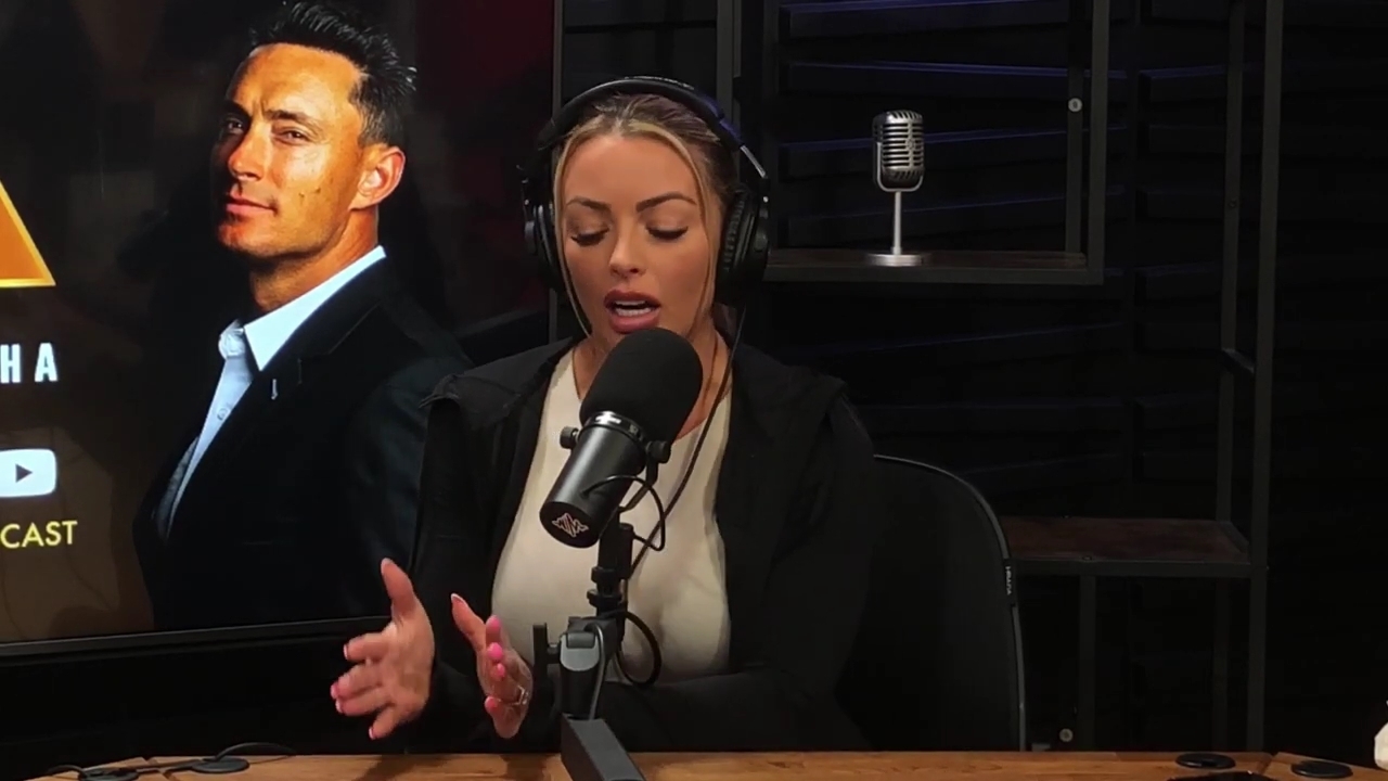 x2mate_com-Ep_15_-_Power_Alphas_Podcast__Chris_Van_Vliet___Mandy_Rose__mp41049.jpg