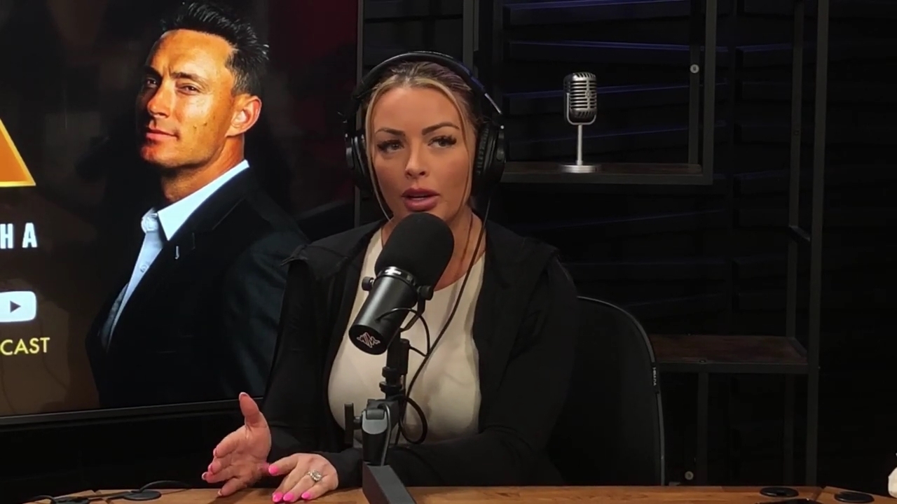 x2mate_com-Ep_15_-_Power_Alphas_Podcast__Chris_Van_Vliet___Mandy_Rose__mp41052.jpg