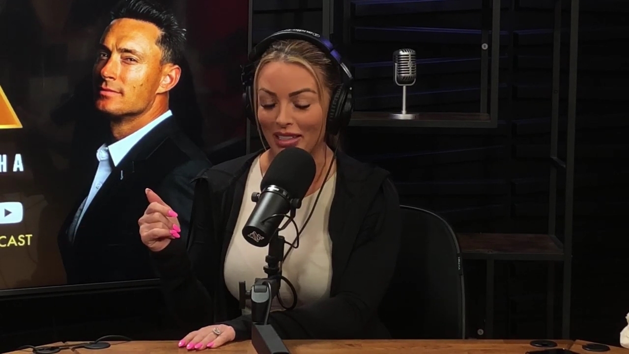 x2mate_com-Ep_15_-_Power_Alphas_Podcast__Chris_Van_Vliet___Mandy_Rose__mp41064.jpg