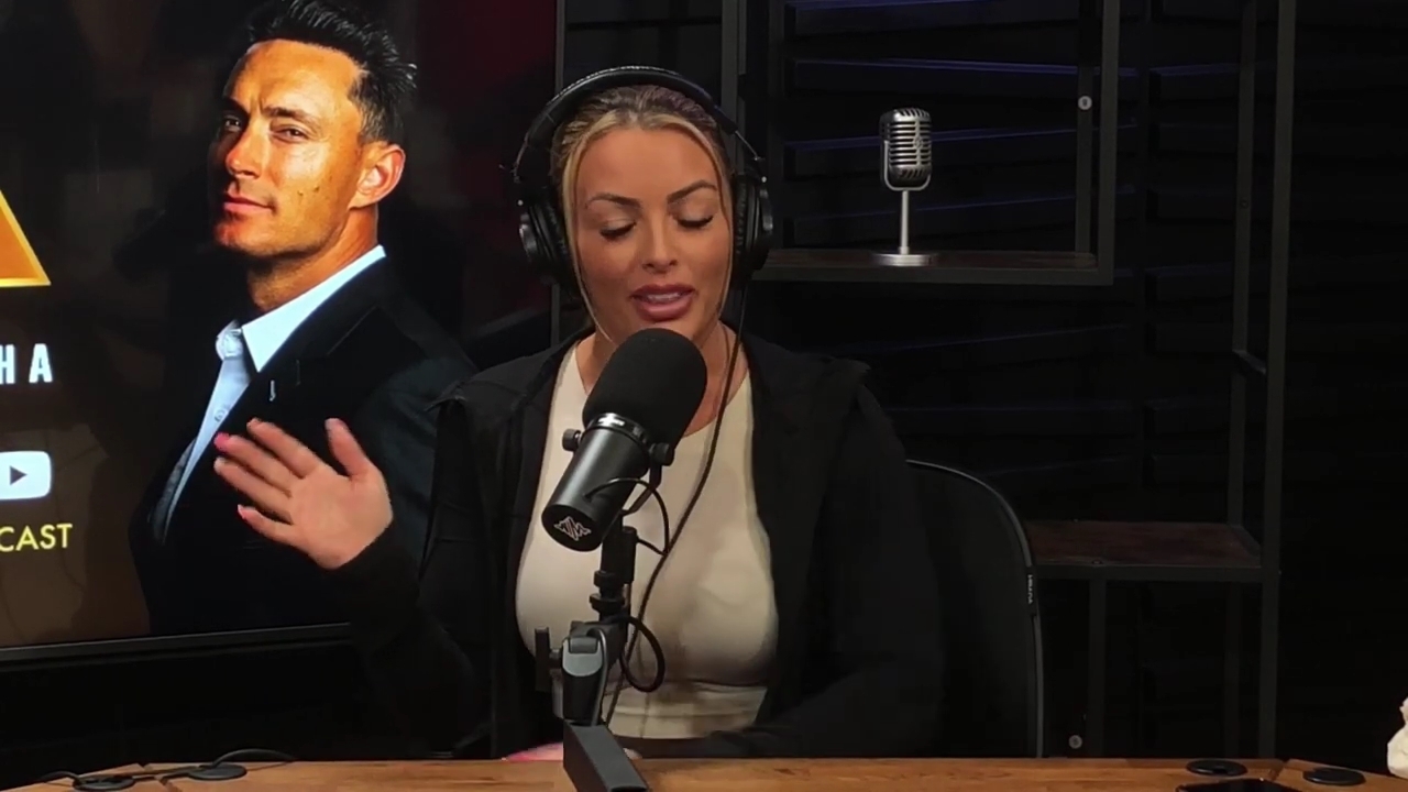 x2mate_com-Ep_15_-_Power_Alphas_Podcast__Chris_Van_Vliet___Mandy_Rose__mp41065.jpg
