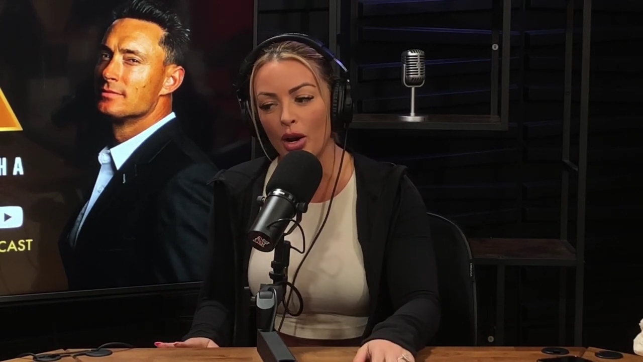 x2mate_com-Ep_15_-_Power_Alphas_Podcast__Chris_Van_Vliet___Mandy_Rose__mp41072.jpg