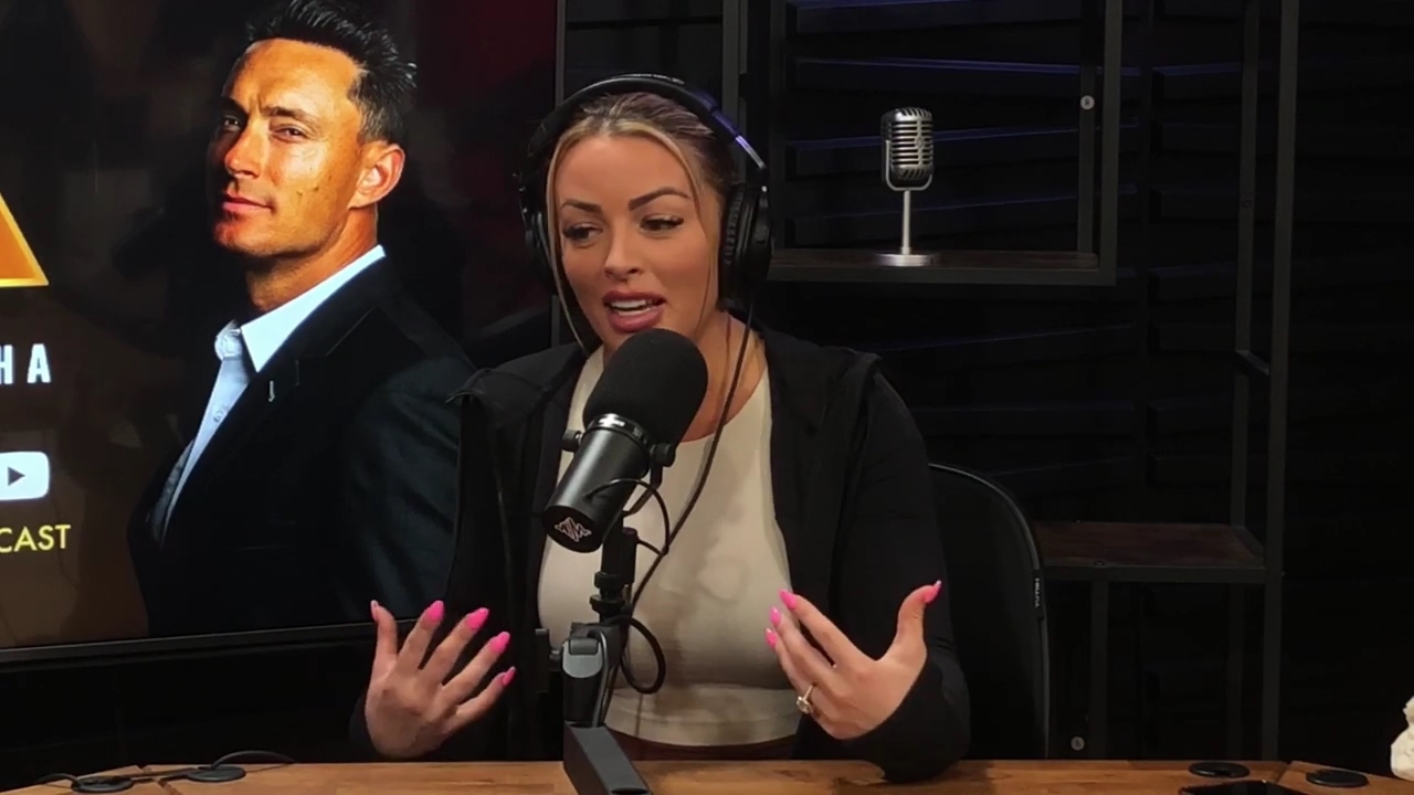 x2mate_com-Ep_15_-_Power_Alphas_Podcast__Chris_Van_Vliet___Mandy_Rose__mp41078.jpg