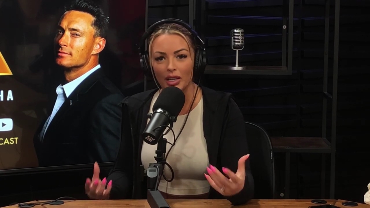 x2mate_com-Ep_15_-_Power_Alphas_Podcast__Chris_Van_Vliet___Mandy_Rose__mp41080.jpg
