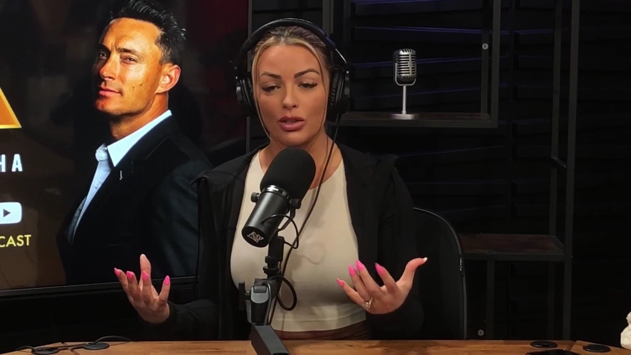 x2mate_com-Ep_15_-_Power_Alphas_Podcast__Chris_Van_Vliet___Mandy_Rose__mp41084.jpg
