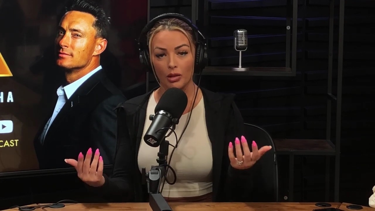 x2mate_com-Ep_15_-_Power_Alphas_Podcast__Chris_Van_Vliet___Mandy_Rose__mp41085.jpg