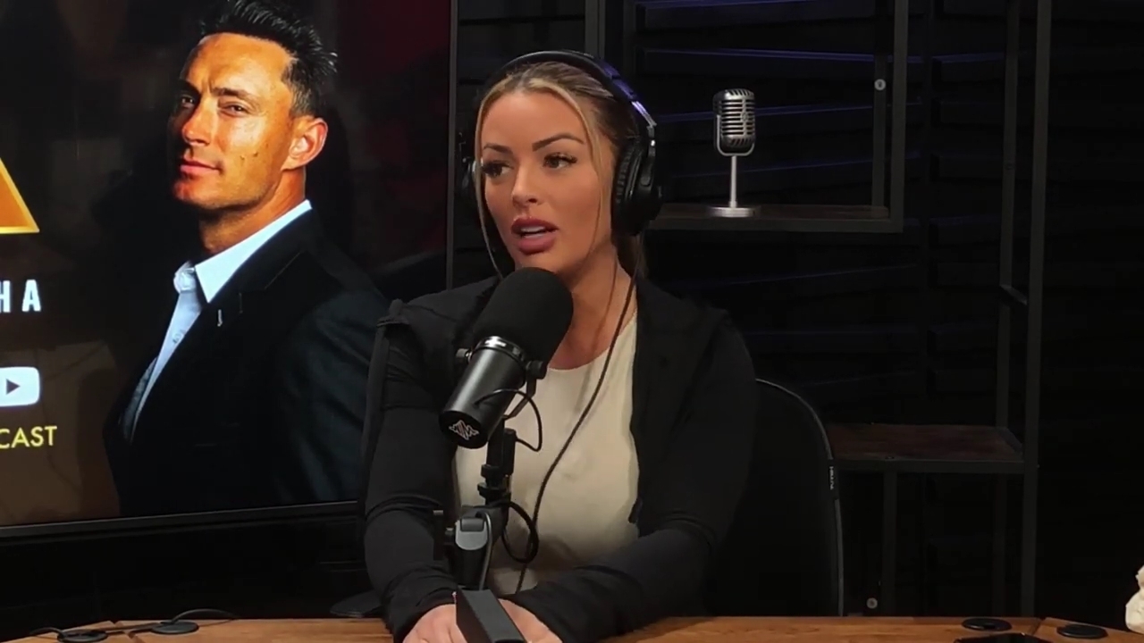 x2mate_com-Ep_15_-_Power_Alphas_Podcast__Chris_Van_Vliet___Mandy_Rose__mp41087.jpg