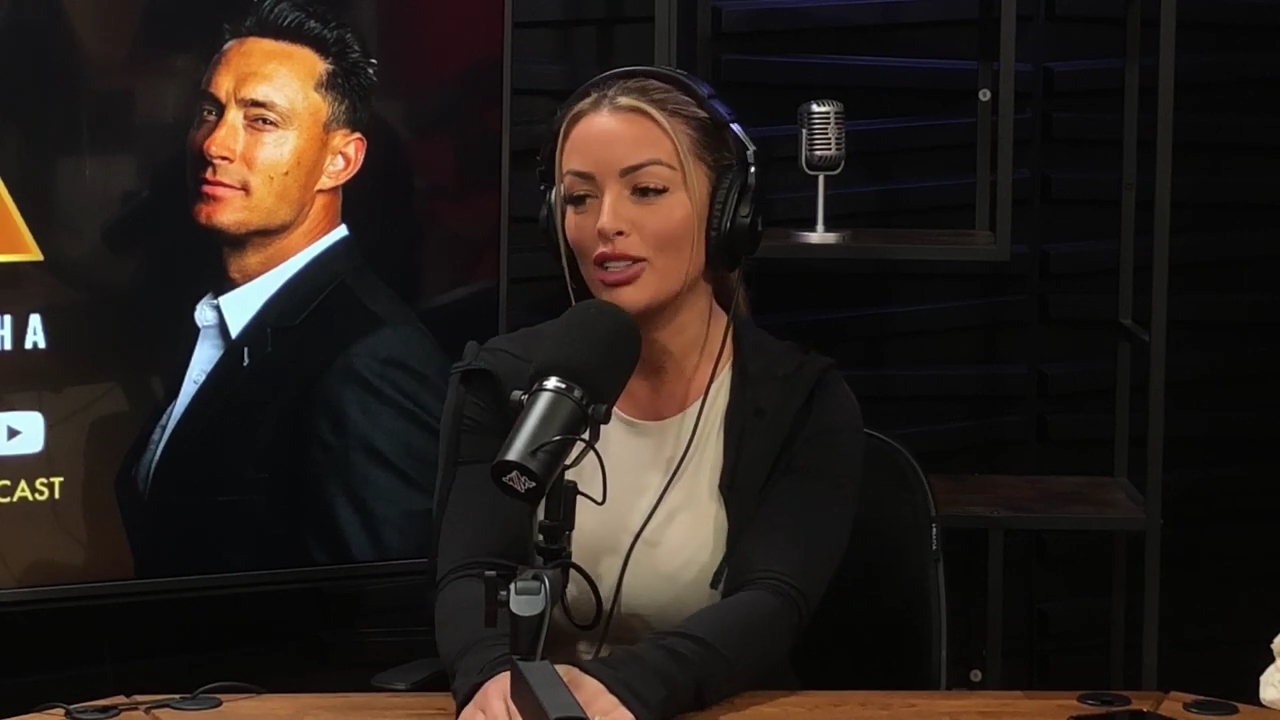 x2mate_com-Ep_15_-_Power_Alphas_Podcast__Chris_Van_Vliet___Mandy_Rose__mp41088.jpg