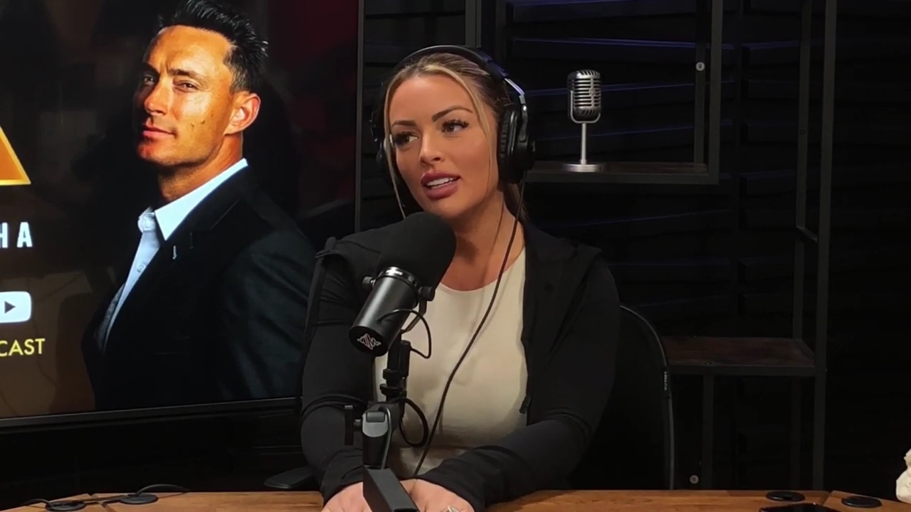 x2mate_com-Ep_15_-_Power_Alphas_Podcast__Chris_Van_Vliet___Mandy_Rose__mp41091.jpg