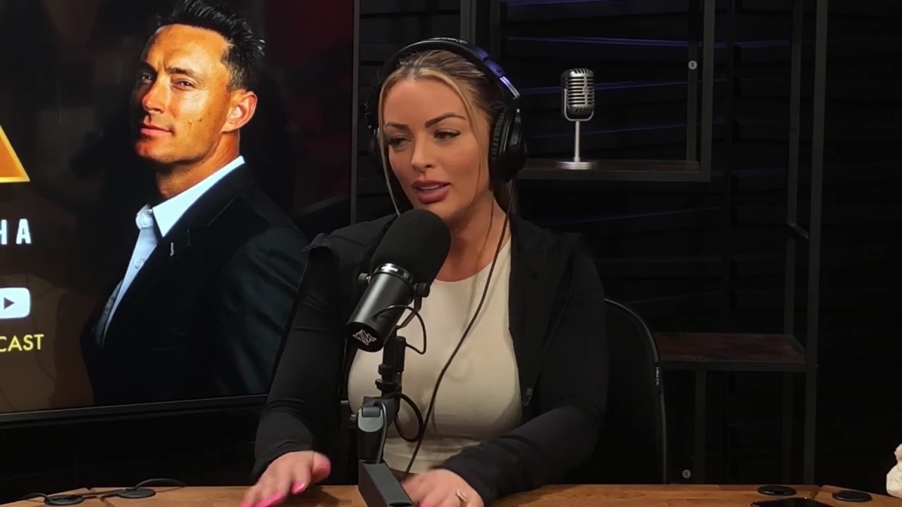x2mate_com-Ep_15_-_Power_Alphas_Podcast__Chris_Van_Vliet___Mandy_Rose__mp41101.jpg