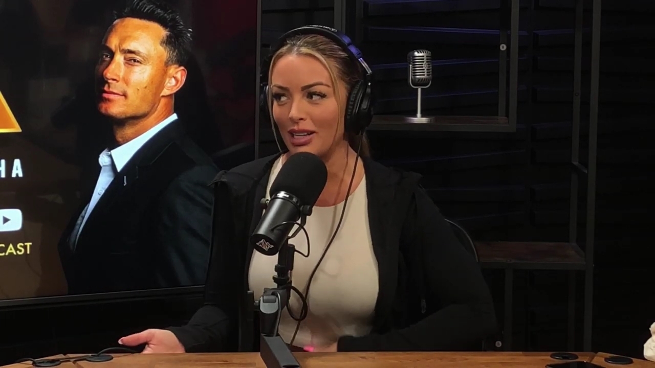 x2mate_com-Ep_15_-_Power_Alphas_Podcast__Chris_Van_Vliet___Mandy_Rose__mp41104.jpg