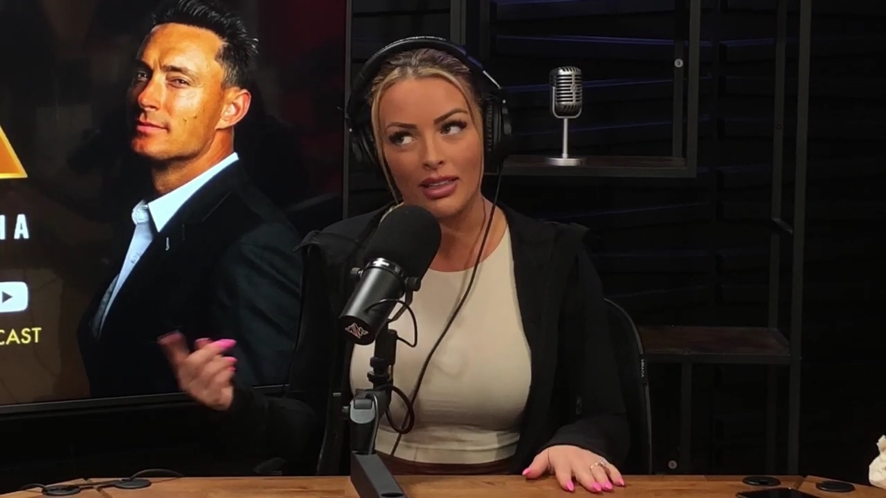 x2mate_com-Ep_15_-_Power_Alphas_Podcast__Chris_Van_Vliet___Mandy_Rose__mp41112.jpg