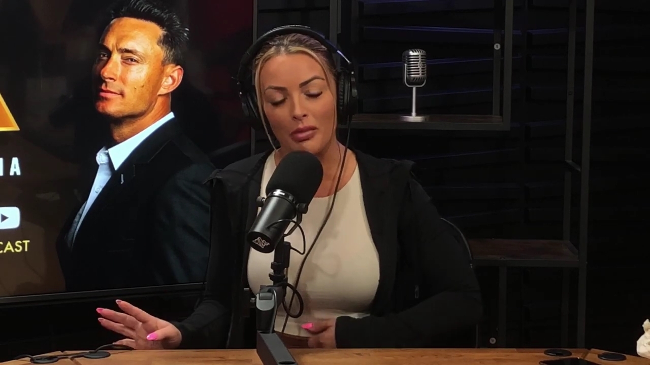 x2mate_com-Ep_15_-_Power_Alphas_Podcast__Chris_Van_Vliet___Mandy_Rose__mp41113.jpg