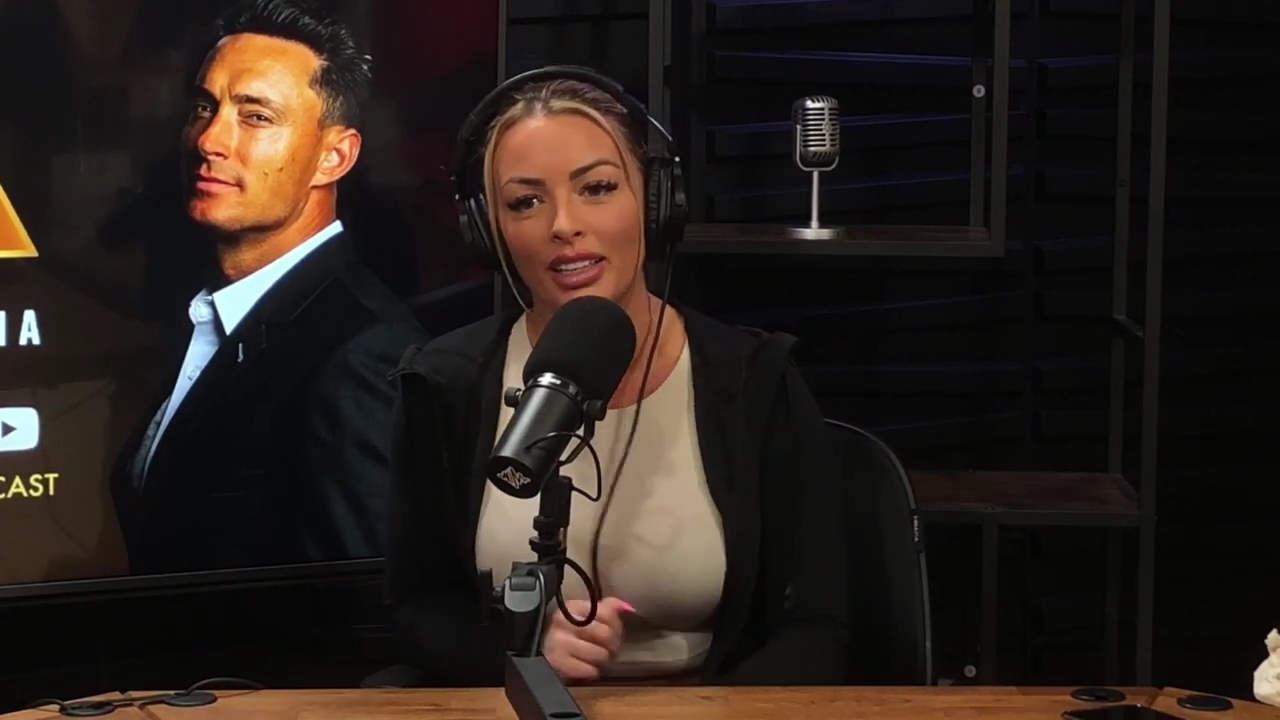 x2mate_com-Ep_15_-_Power_Alphas_Podcast__Chris_Van_Vliet___Mandy_Rose__mp41115.jpg