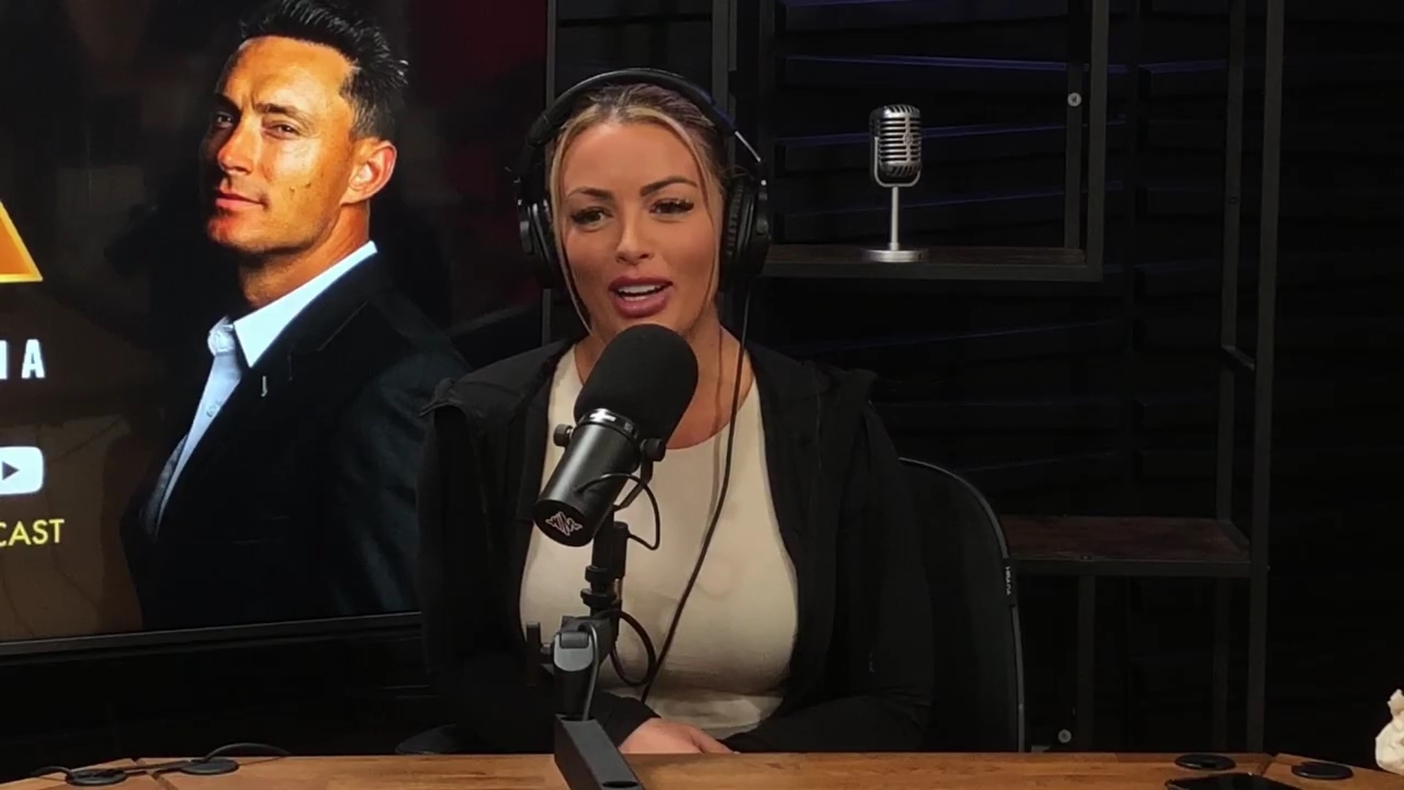 x2mate_com-Ep_15_-_Power_Alphas_Podcast__Chris_Van_Vliet___Mandy_Rose__mp41120.jpg