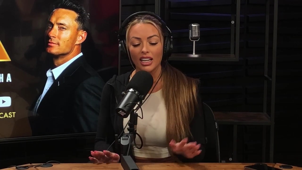 x2mate_com-Ep_15_-_Power_Alphas_Podcast__Chris_Van_Vliet___Mandy_Rose__mp41475.jpg