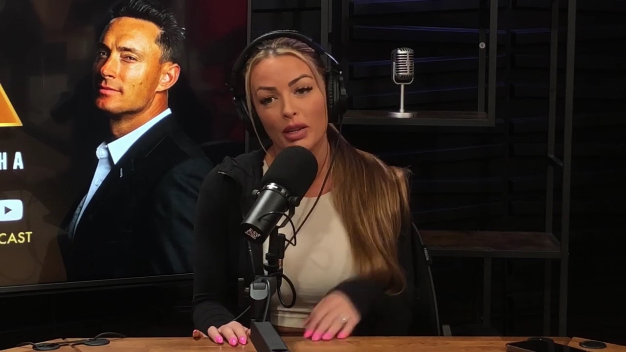 x2mate_com-Ep_15_-_Power_Alphas_Podcast__Chris_Van_Vliet___Mandy_Rose__mp41479.jpg