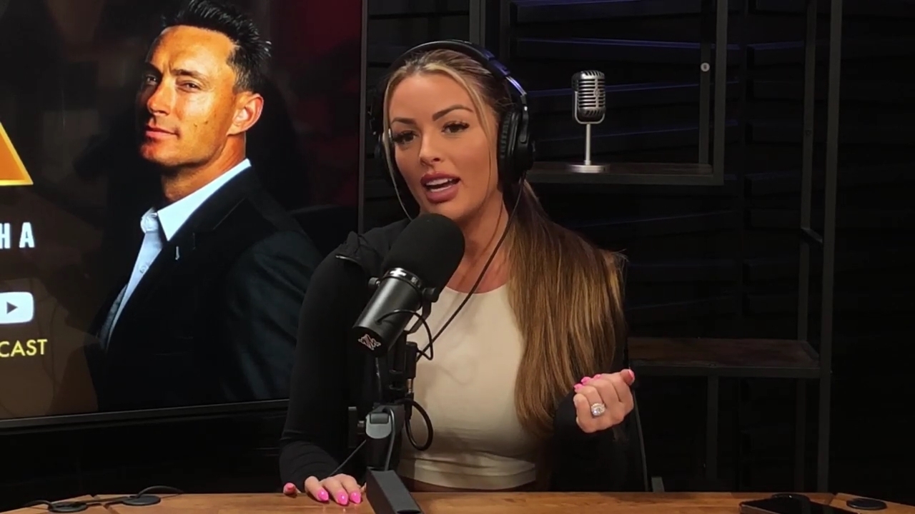 x2mate_com-Ep_15_-_Power_Alphas_Podcast__Chris_Van_Vliet___Mandy_Rose__mp41483.jpg