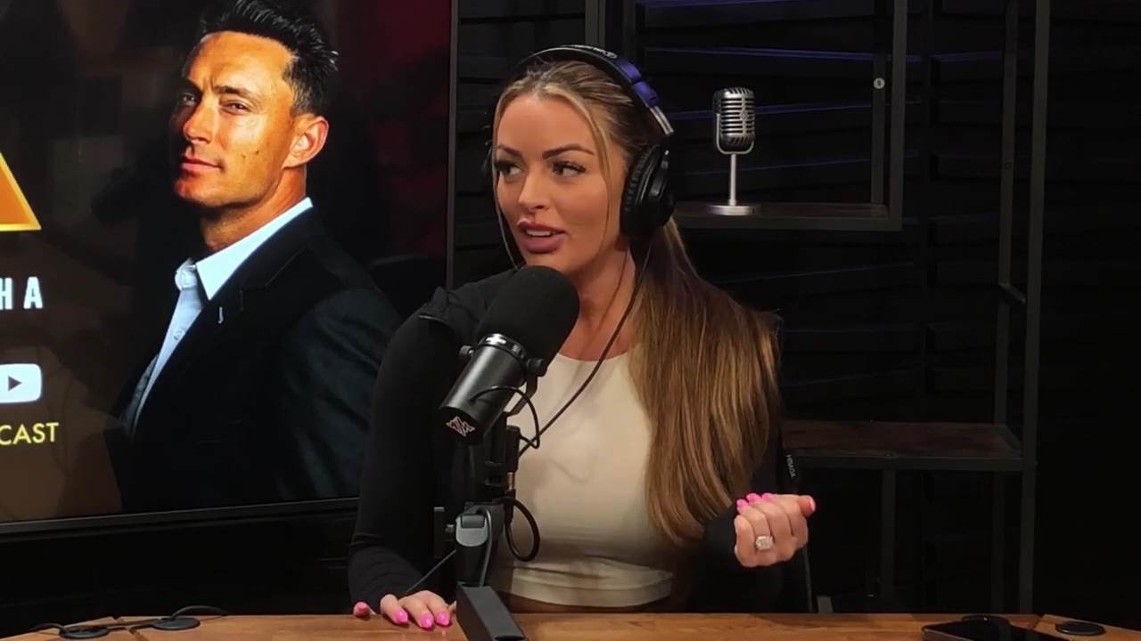 x2mate_com-Ep_15_-_Power_Alphas_Podcast__Chris_Van_Vliet___Mandy_Rose__mp41484.jpg