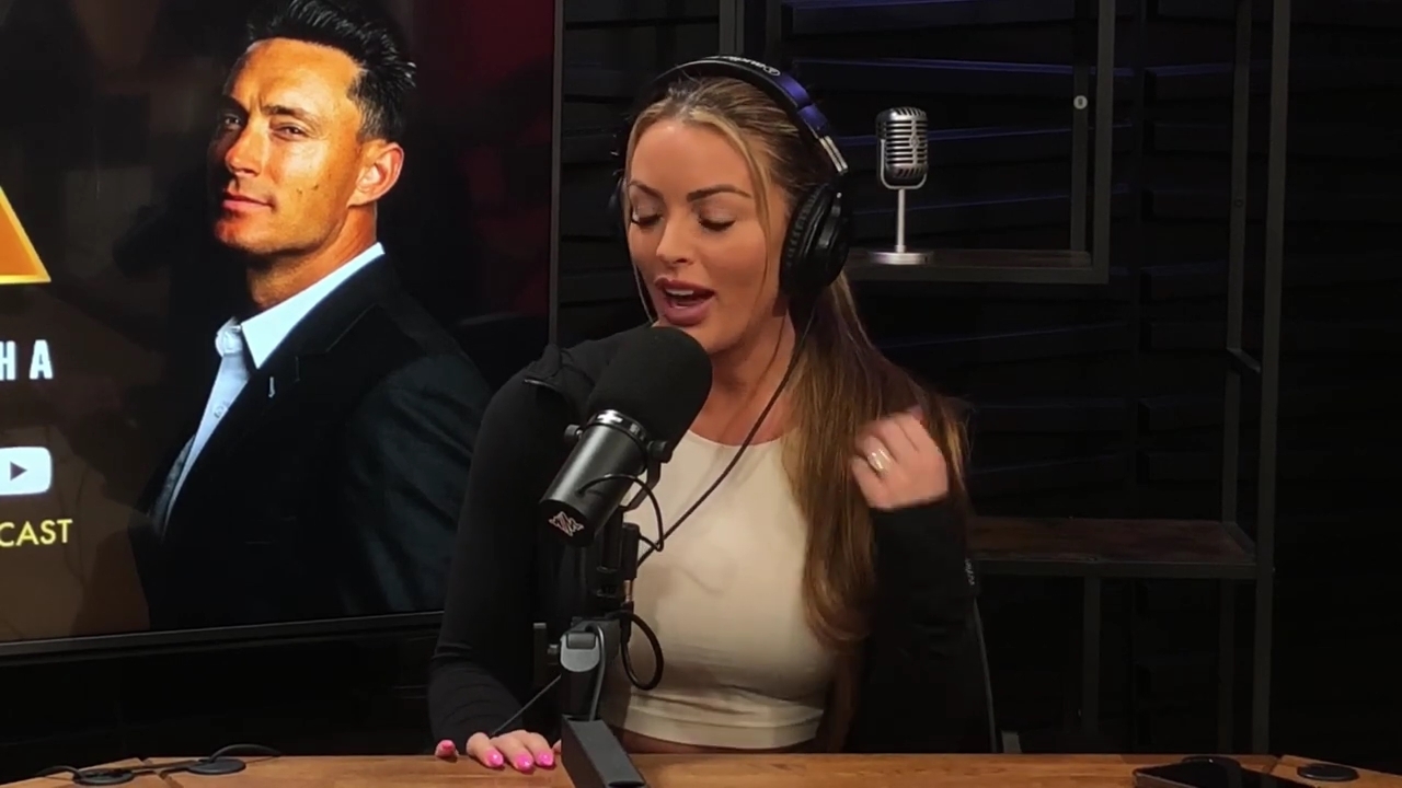 x2mate_com-Ep_15_-_Power_Alphas_Podcast__Chris_Van_Vliet___Mandy_Rose__mp41485.jpg