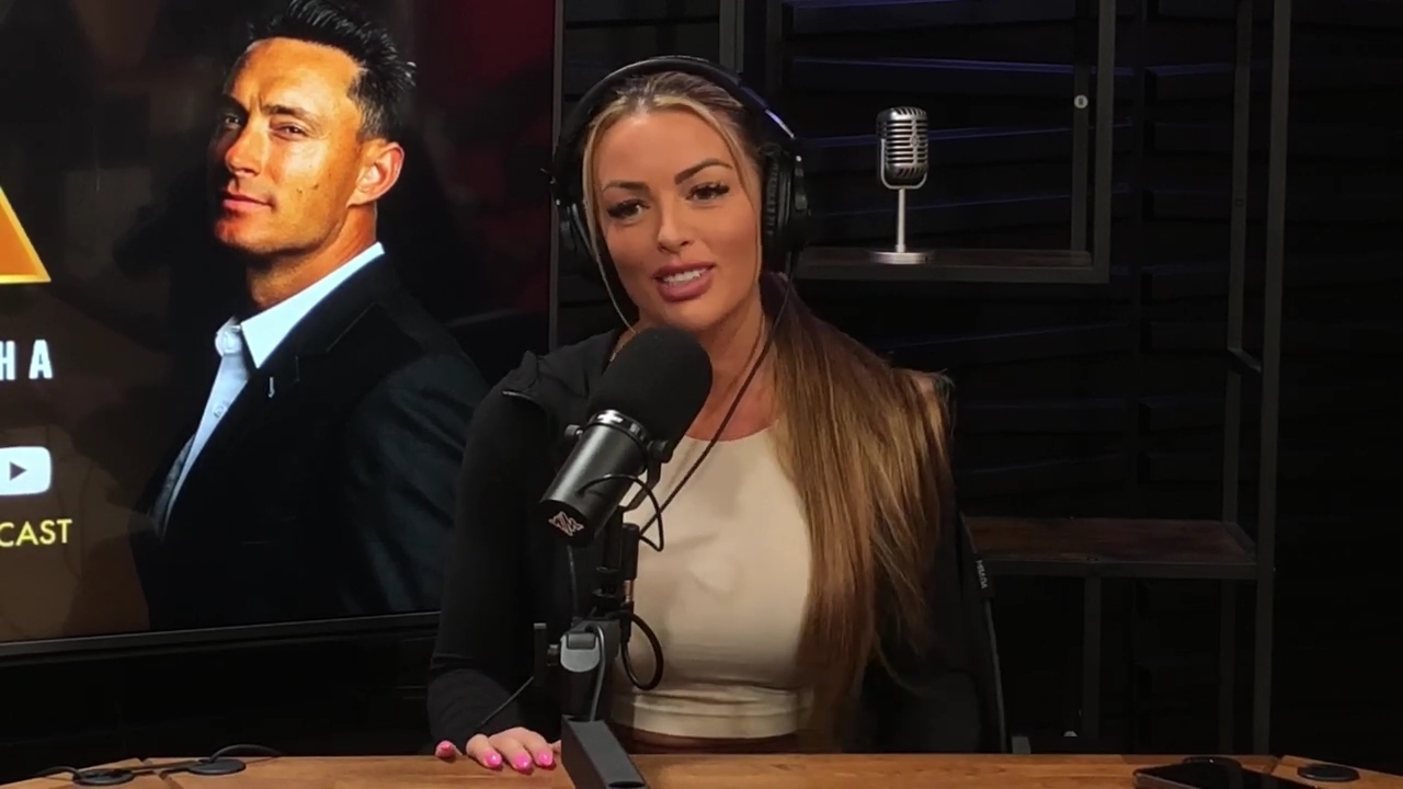 x2mate_com-Ep_15_-_Power_Alphas_Podcast__Chris_Van_Vliet___Mandy_Rose__mp41486.jpg