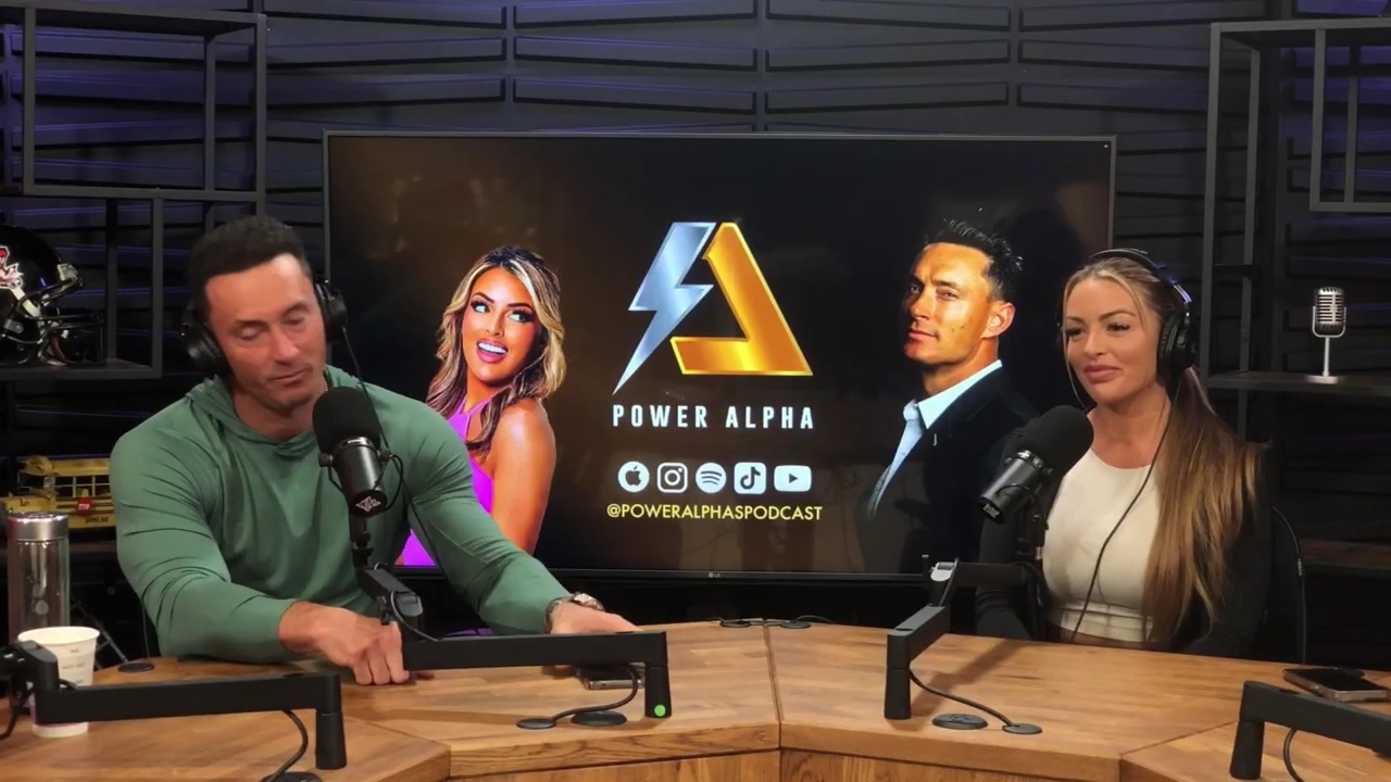 x2mate_com-Ep_15_-_Power_Alphas_Podcast__Chris_Van_Vliet___Mandy_Rose__mp41491.jpg