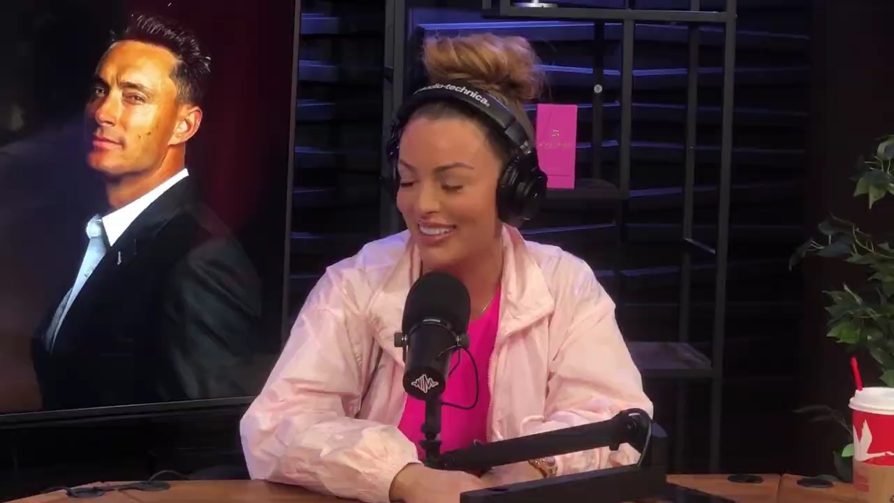 x2mate_com-Ep_16_-_Power_Alphas_Podcast__Relationship_Advice___Mandy_Saccomano__mp41561.jpg