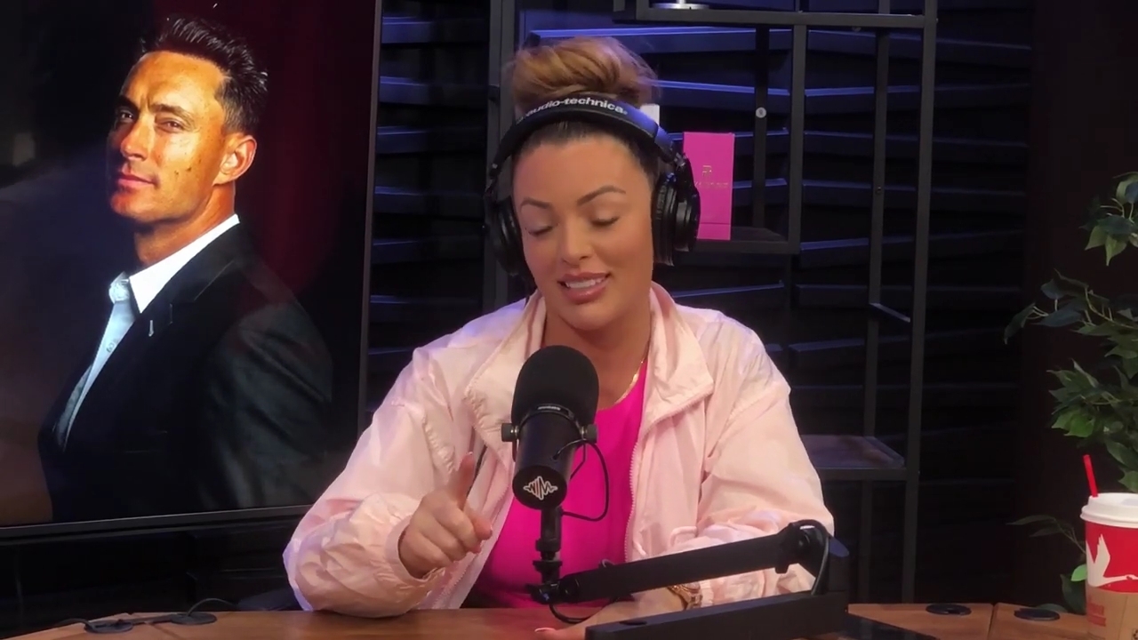 x2mate_com-Ep_16_-_Power_Alphas_Podcast__Relationship_Advice___Mandy_Saccomano__mp41633.jpg