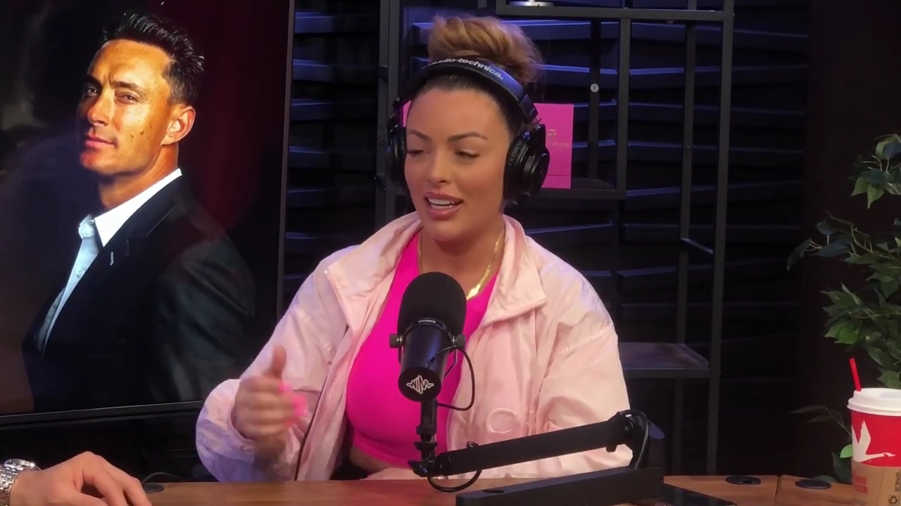 x2mate_com-Ep_16_-_Power_Alphas_Podcast__Relationship_Advice___Mandy_Saccomano__mp41700.jpg