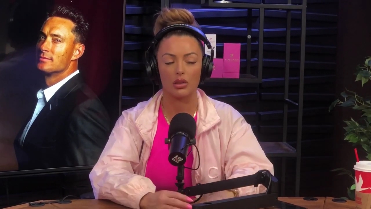 x2mate_com-Ep_16_-_Power_Alphas_Podcast__Relationship_Advice___Mandy_Saccomano__mp41870.jpg