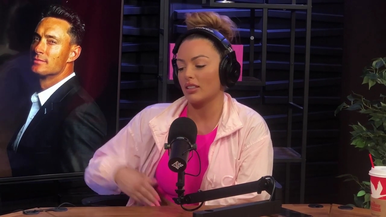 x2mate_com-Ep_16_-_Power_Alphas_Podcast__Relationship_Advice___Mandy_Saccomano__mp42006.jpg
