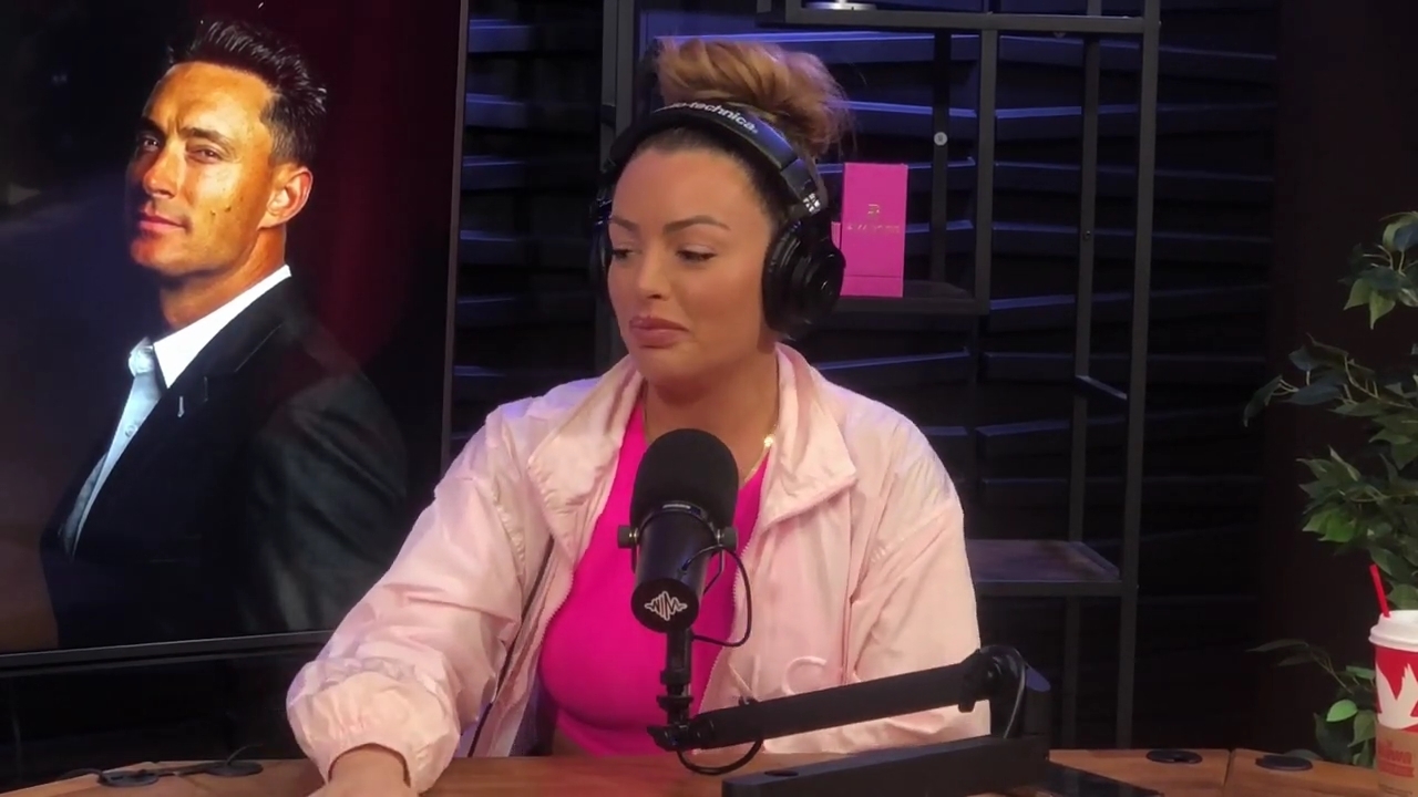 x2mate_com-Ep_16_-_Power_Alphas_Podcast__Relationship_Advice___Mandy_Saccomano__mp42045.jpg