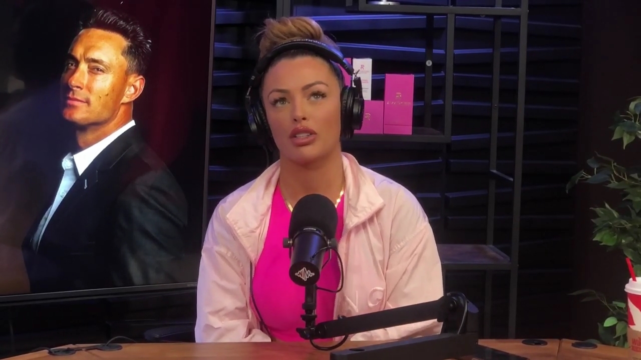 x2mate_com-Ep_16_-_Power_Alphas_Podcast__Relationship_Advice___Mandy_Saccomano__mp42126.jpg