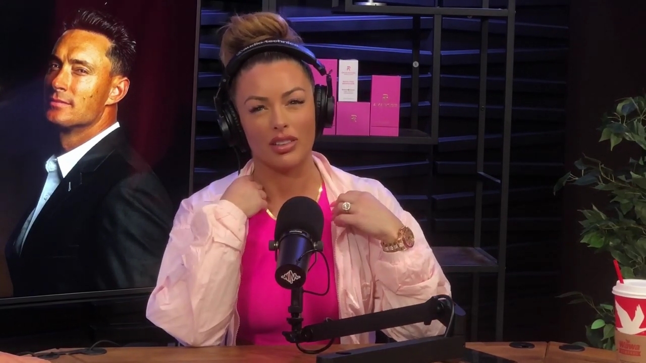 x2mate_com-Ep_16_-_Power_Alphas_Podcast__Relationship_Advice___Mandy_Saccomano__mp42268.jpg