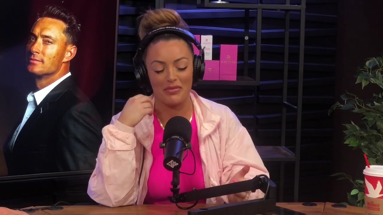 x2mate_com-Ep_16_-_Power_Alphas_Podcast__Relationship_Advice___Mandy_Saccomano__mp42270.jpg