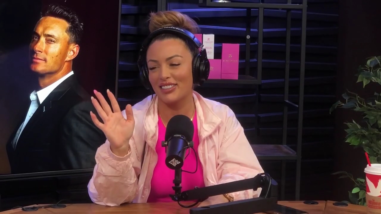 x2mate_com-Ep_16_-_Power_Alphas_Podcast__Relationship_Advice___Mandy_Saccomano__mp42322.jpg