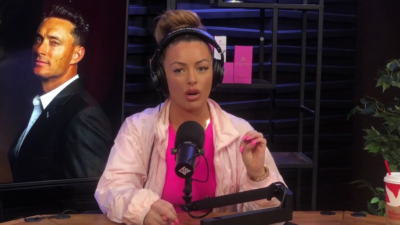 x2mate_com-Ep_16_-_Power_Alphas_Podcast__Relationship_Advice___Mandy_Saccomano__mp42406.jpg