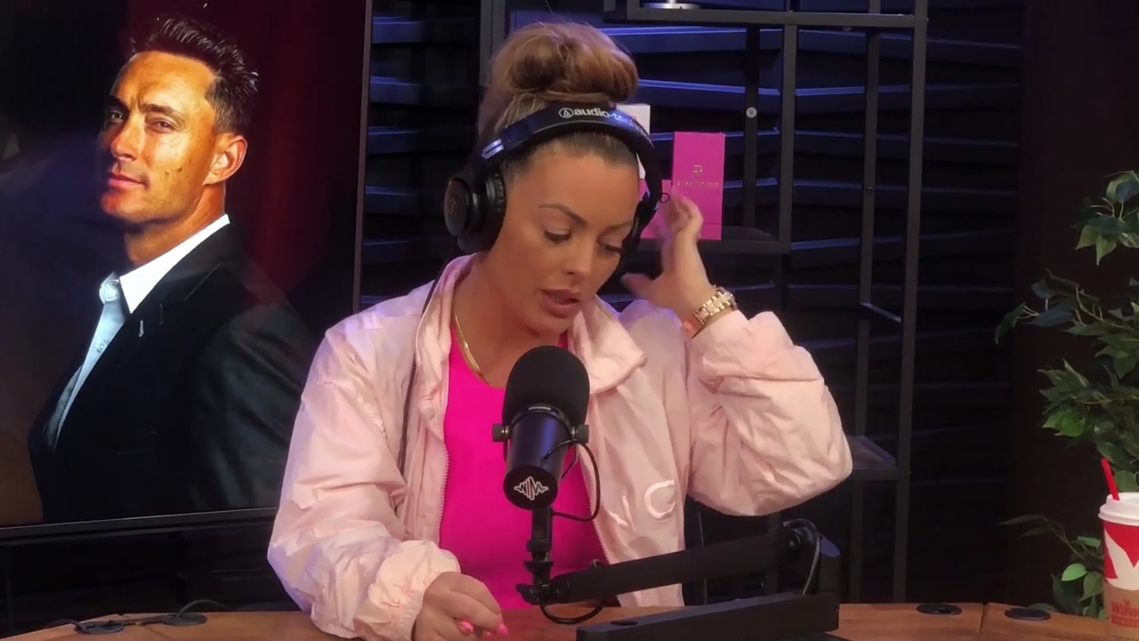 x2mate_com-Ep_16_-_Power_Alphas_Podcast__Relationship_Advice___Mandy_Saccomano__mp42423.jpg