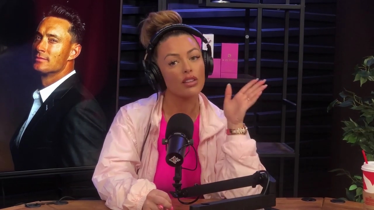 x2mate_com-Ep_16_-_Power_Alphas_Podcast__Relationship_Advice___Mandy_Saccomano__mp42429.jpg